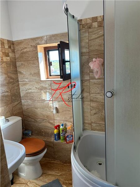 Plumbuita, vanzare duplex in vila, 3 camere, mobilat si utilat, cu CT.